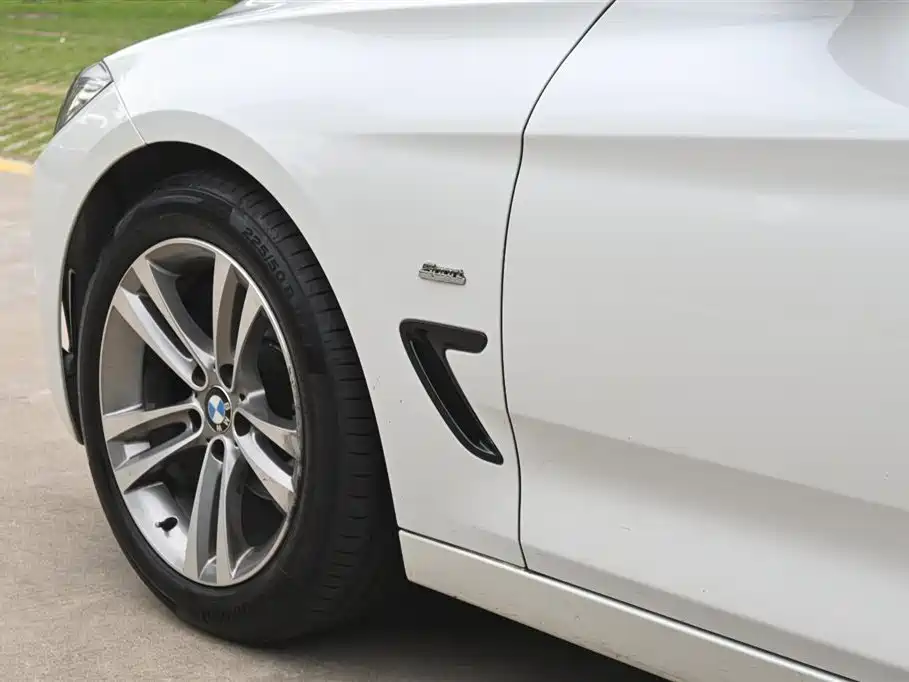 BMW 3 Series GT 2016 320i Design Package фото 13