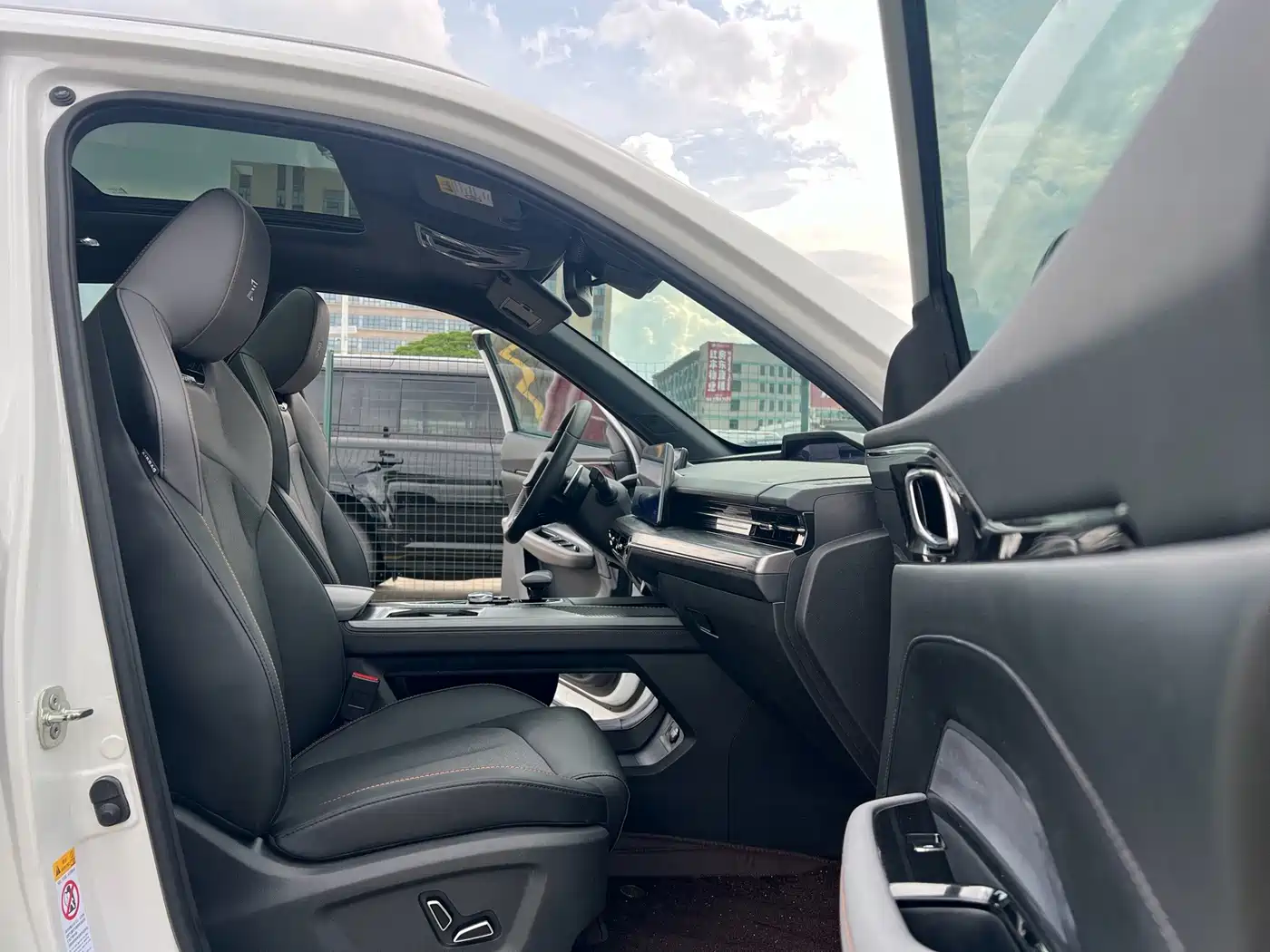 Changan Oshan Z6 EV 2023 2023 Smart Electric iDD 150KM Flagship PLUS Smart Parking Edition
