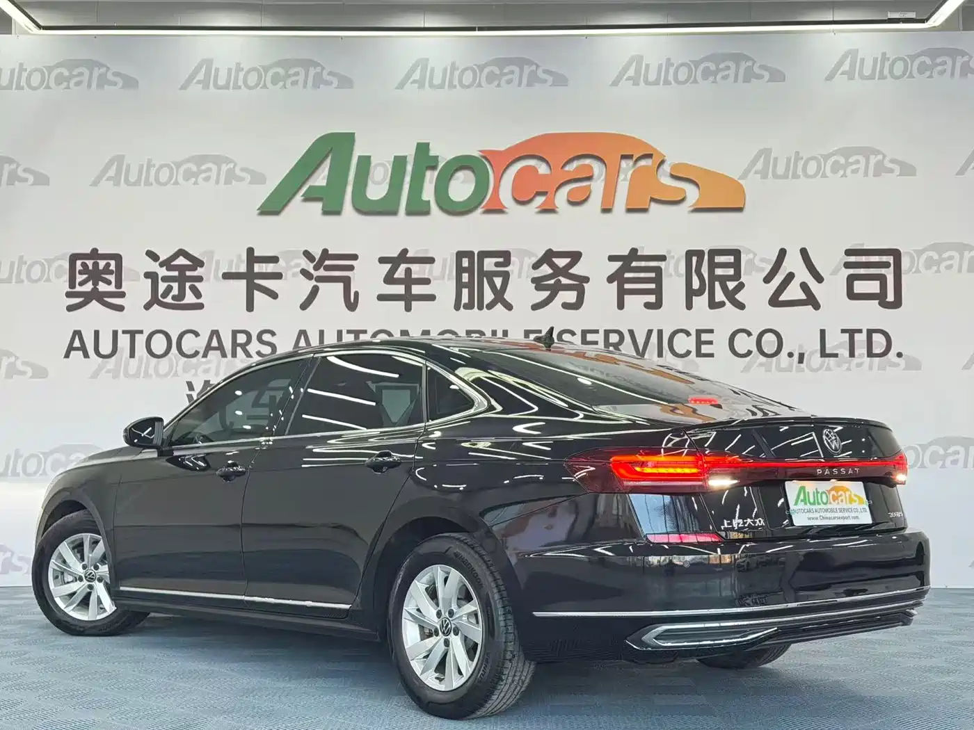 Volkswagen Passat 2023 280TSI Business Edition фото 6