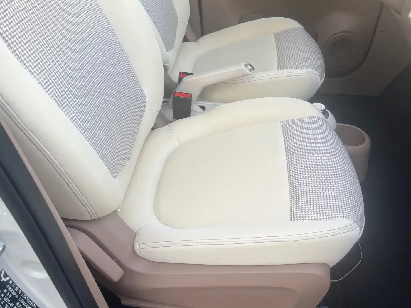 WULING AUTOMOBILE HONGGUANG MINIEV