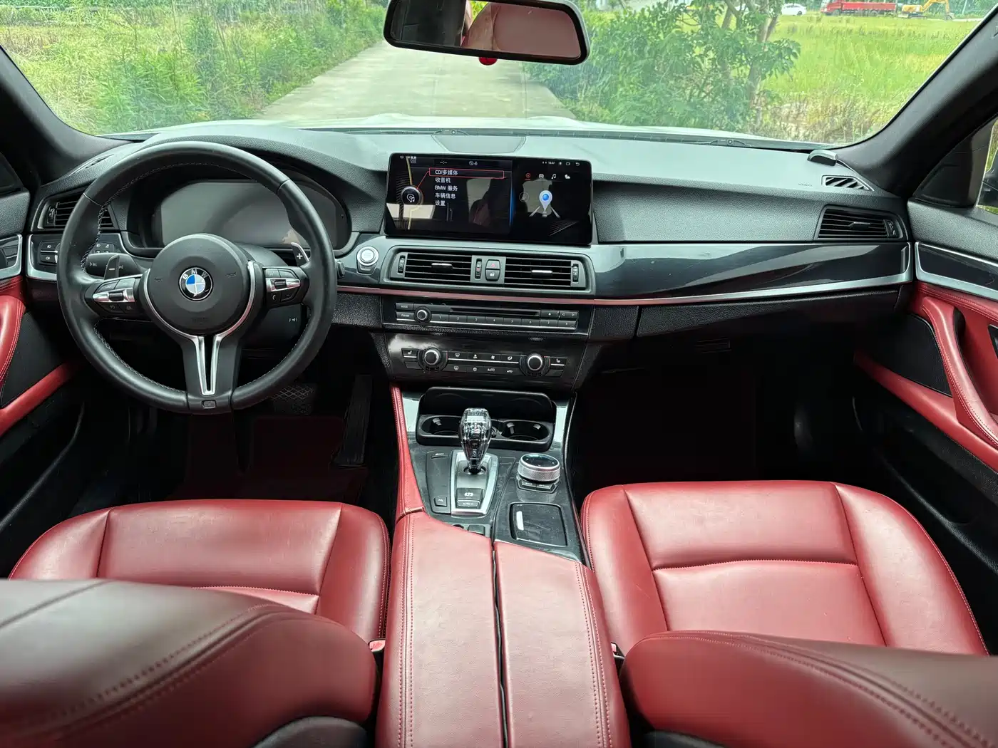 BMW 5 Series 2011 520Li Elegance фото 12