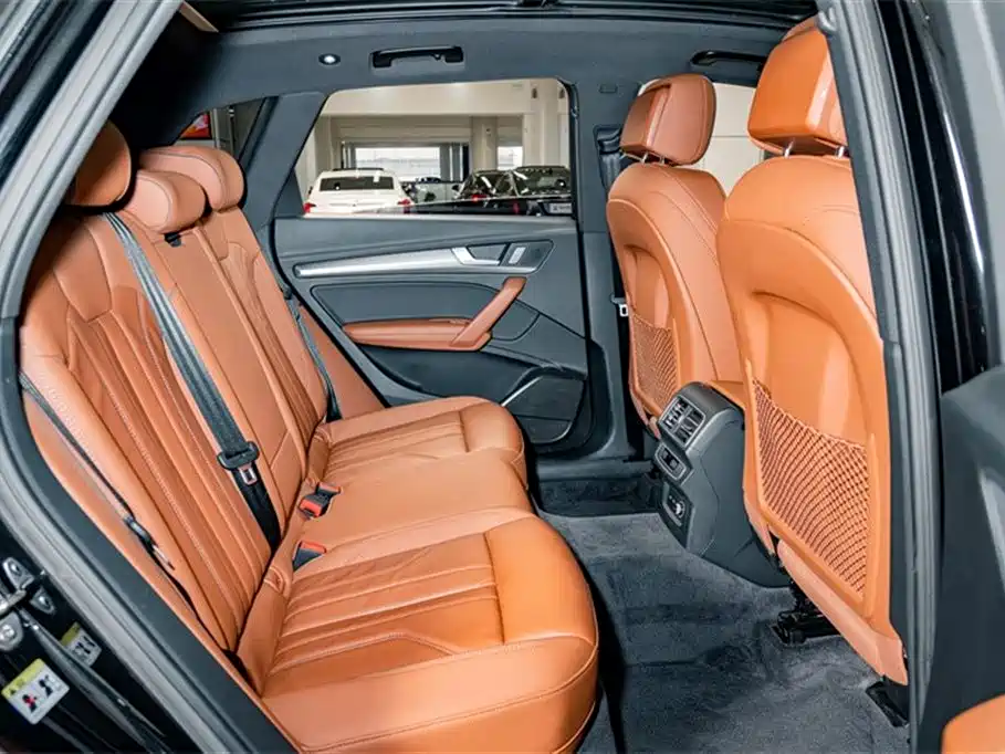 Audi Q5L 2024 Model 40 TFSI Luxury Dynamic фото 21