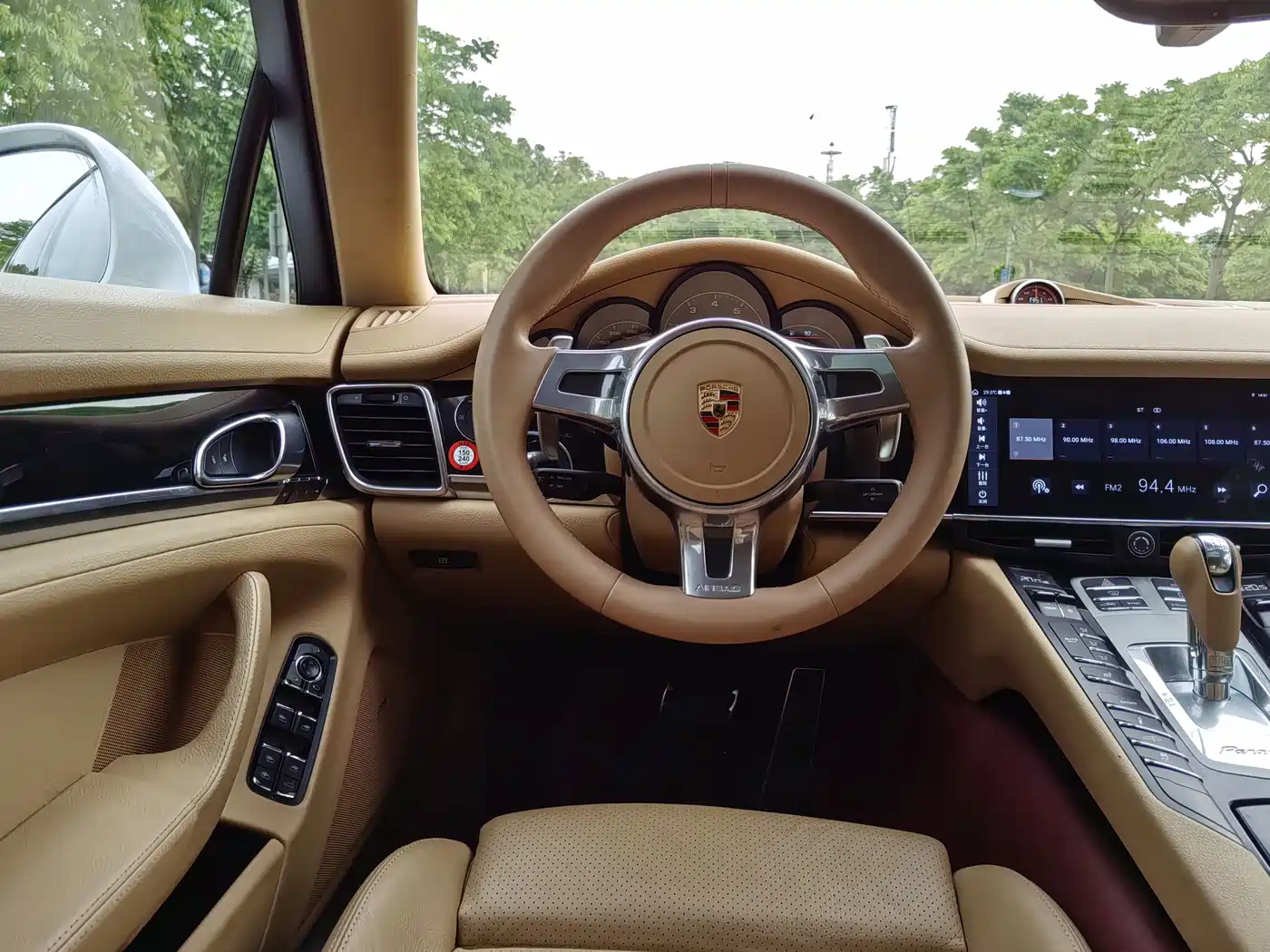 Porsche Panamera 2014 Panamera 4 3.0T фото 24