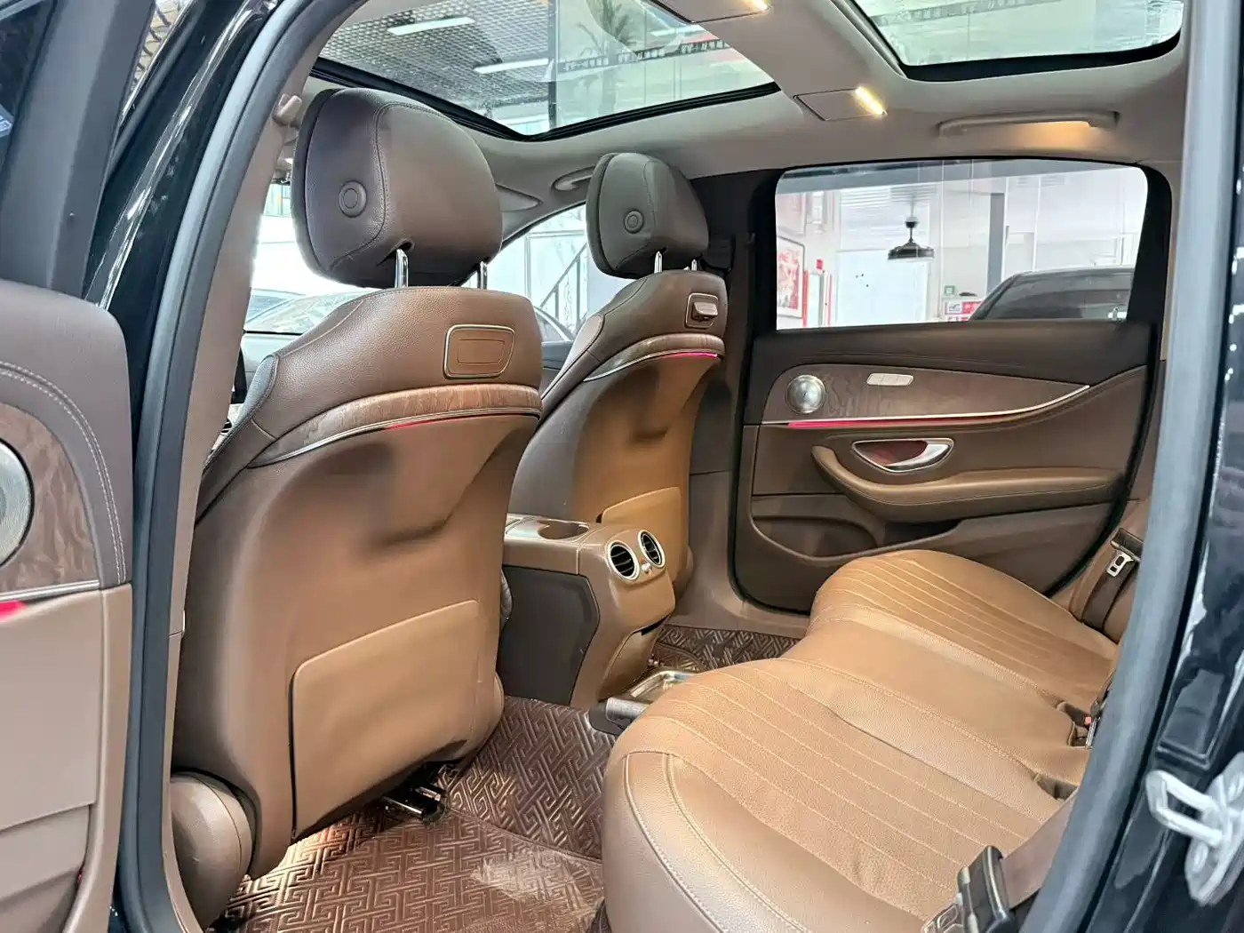 Mercedes-Benz E-Class 2018 Facelift E 300 L Fashion фото 4