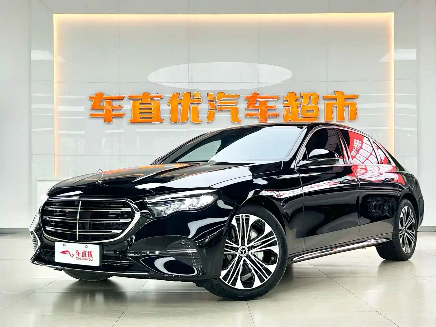 Фото 1 - Mercedes-Benz E-Class