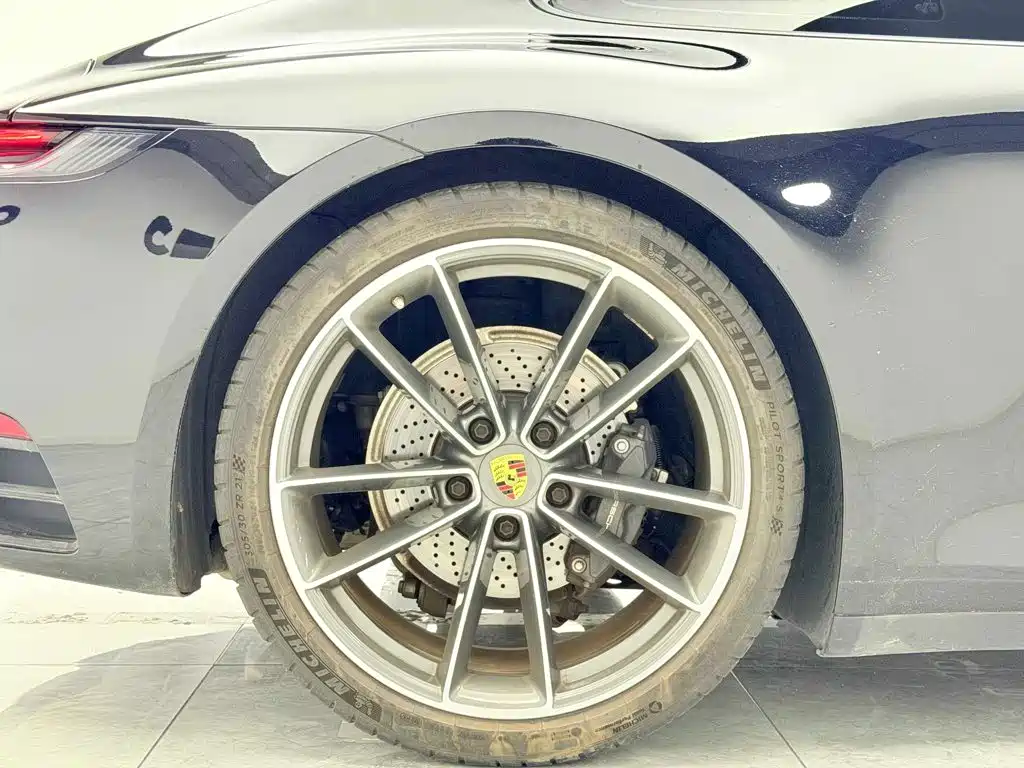 Photo 9 - Porsche 911