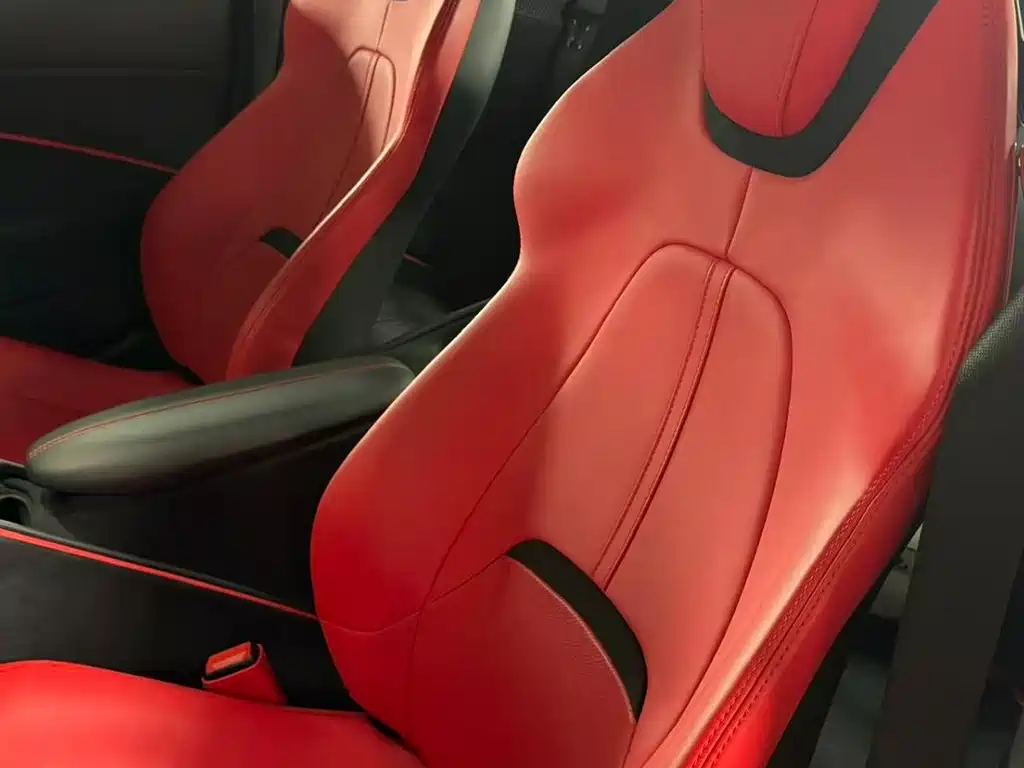 FERRARI ROMA