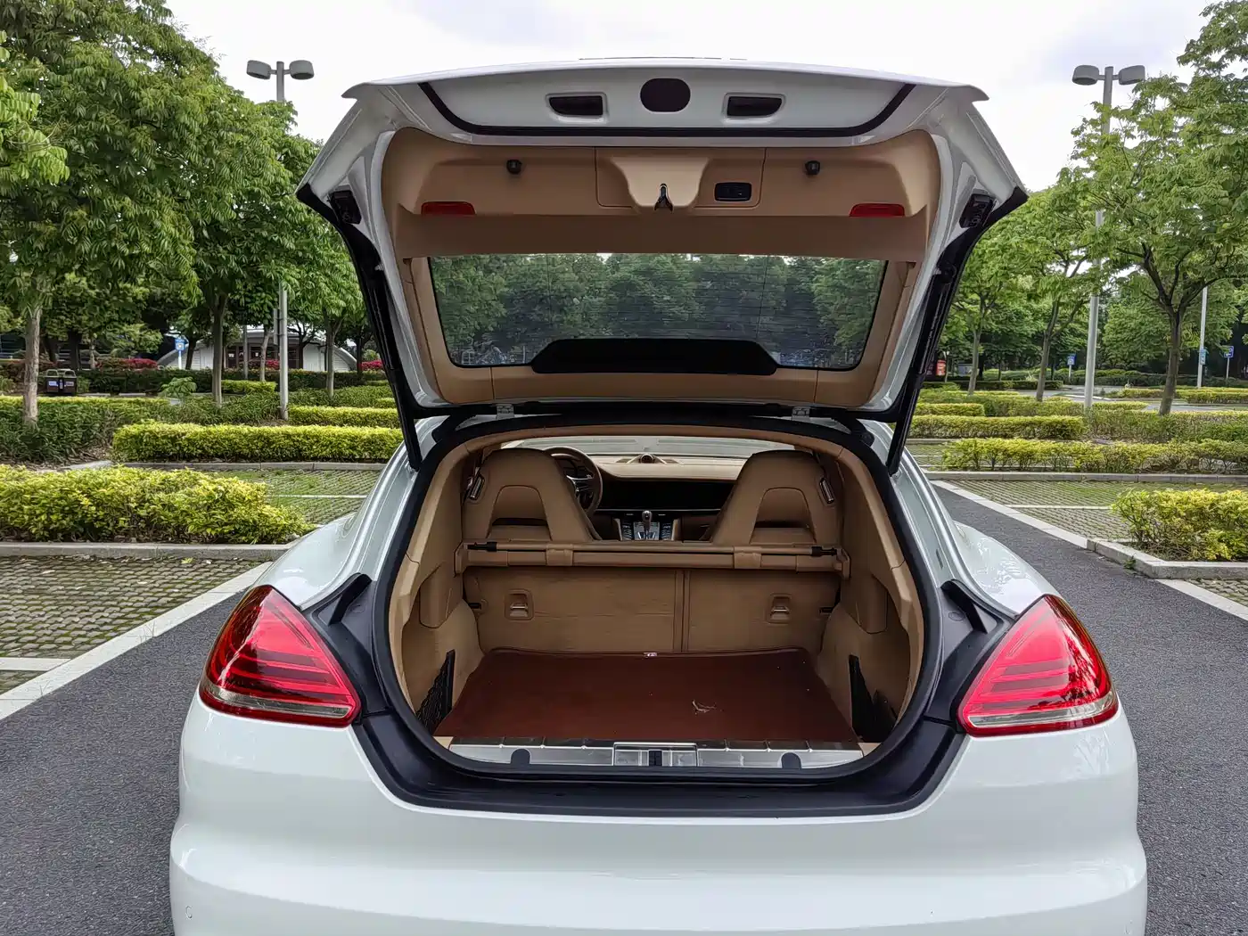 Porsche Panamera 2014 Panamera 4 3.0T фото 12