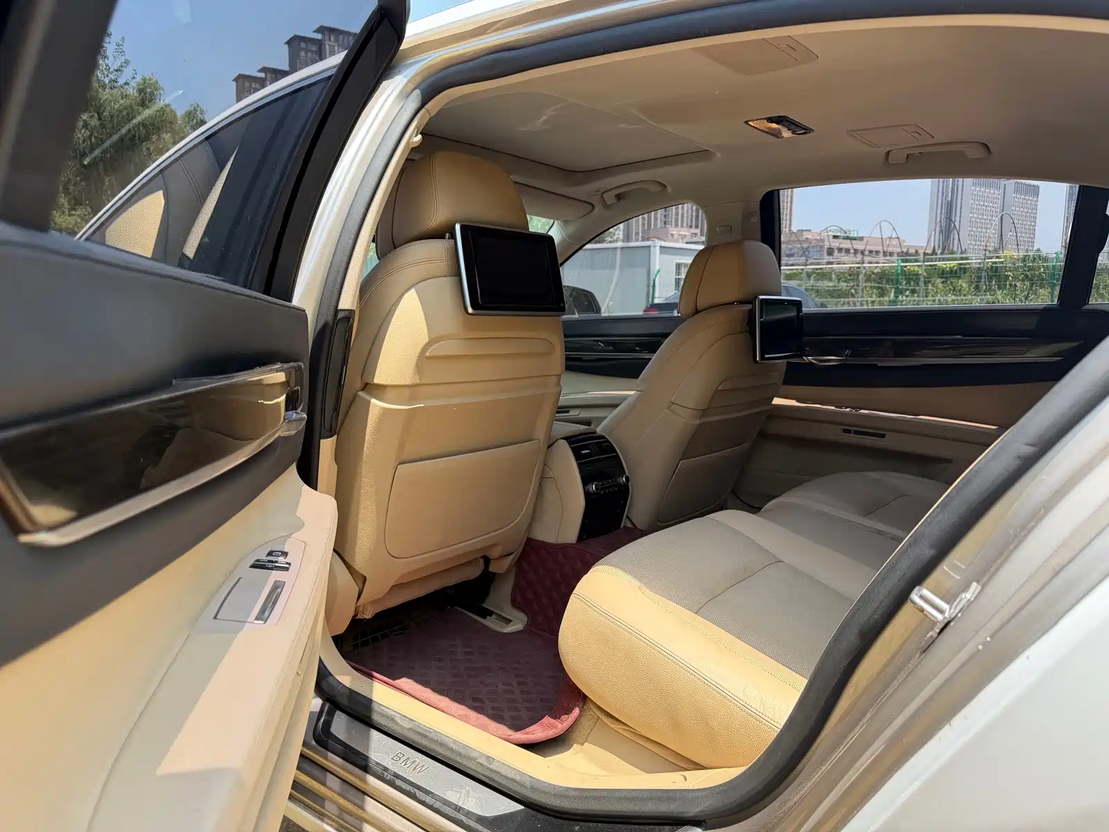 Photo 5 - BMW 7 Series