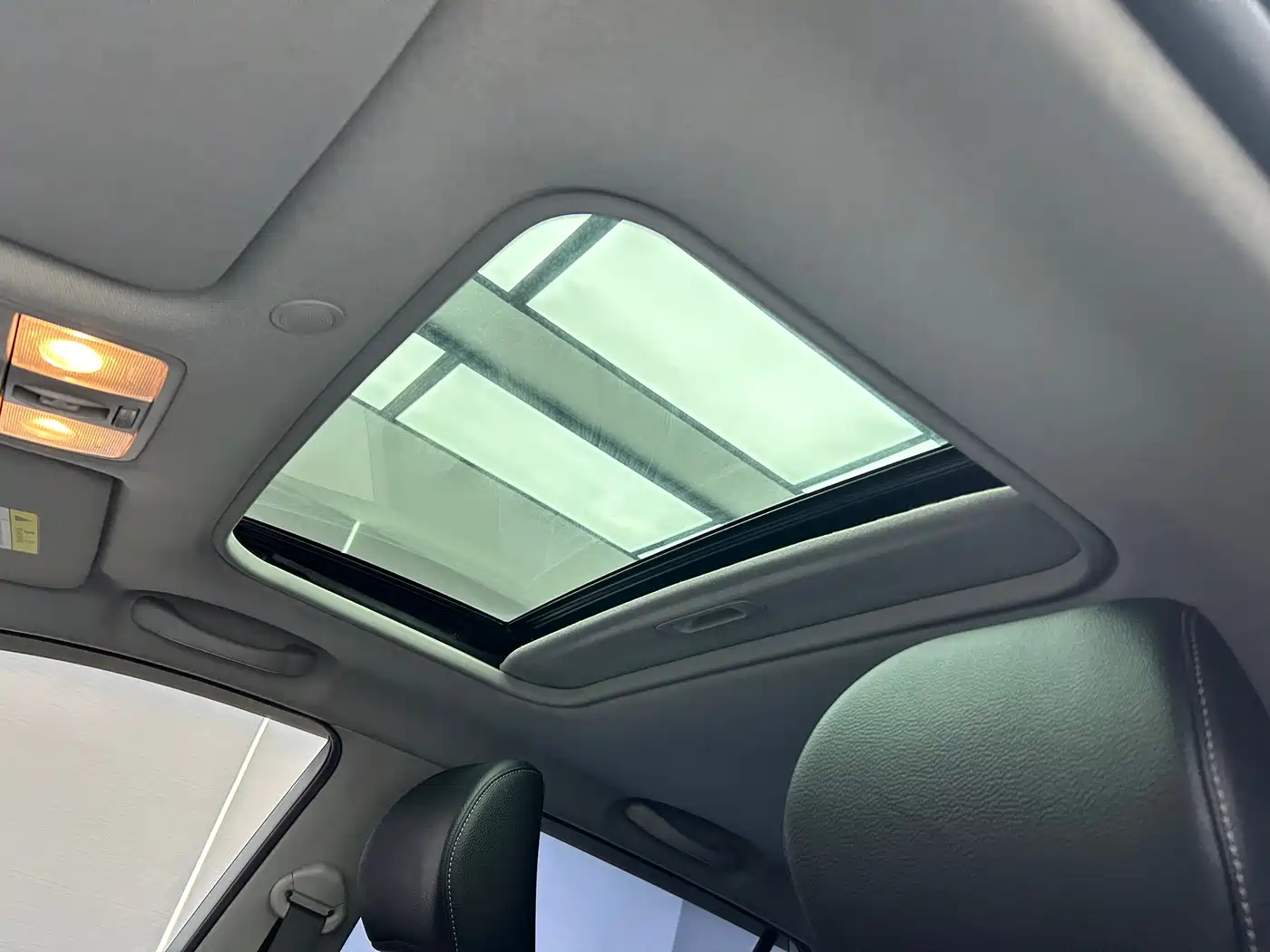 Kia KX1 2021 1.4L CVT Sunroof Version фото 16