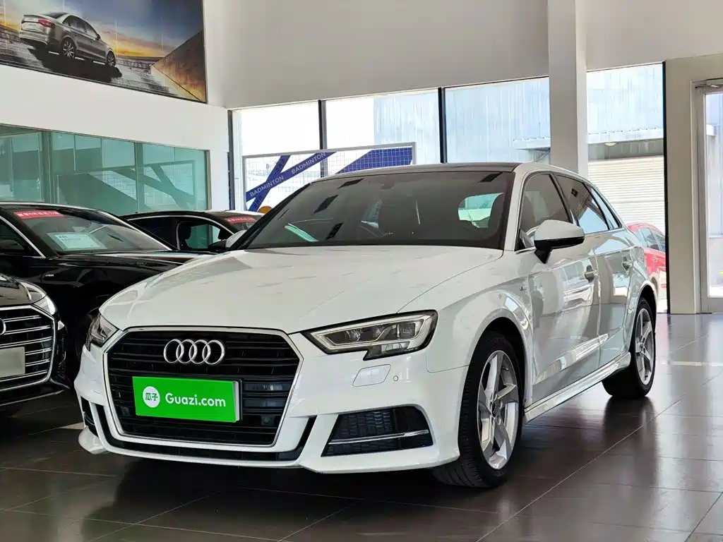 Фото 1 - Audi A3