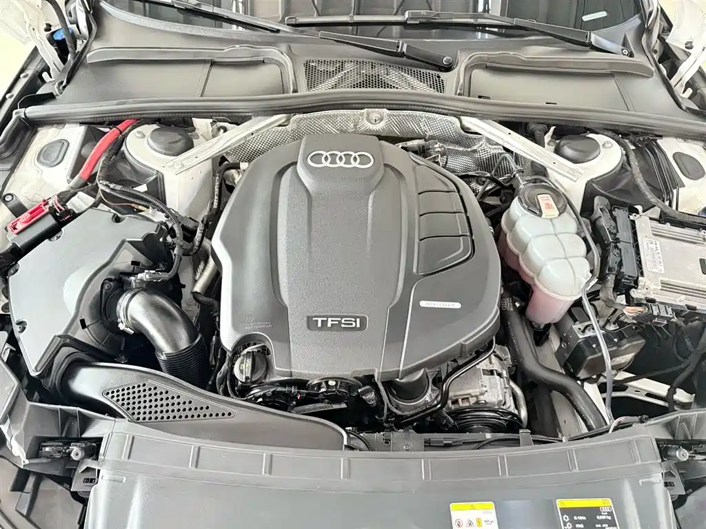 Audi A4L 2020 40 TFSI quattro Luxury Dynamic фото 14