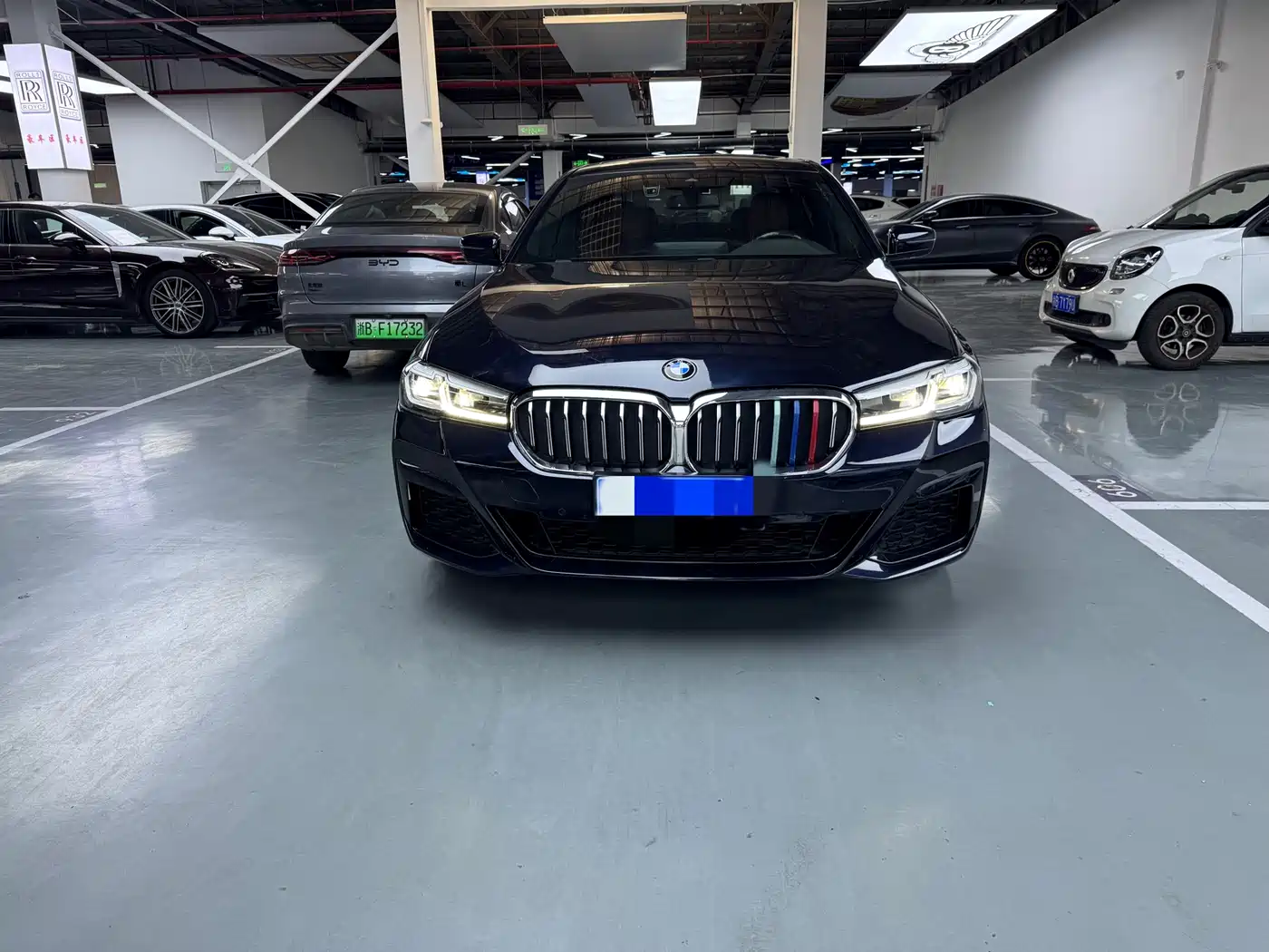 BMW 5 Series 2022 Model Second Facelift 525Li M Sport Package фото 2