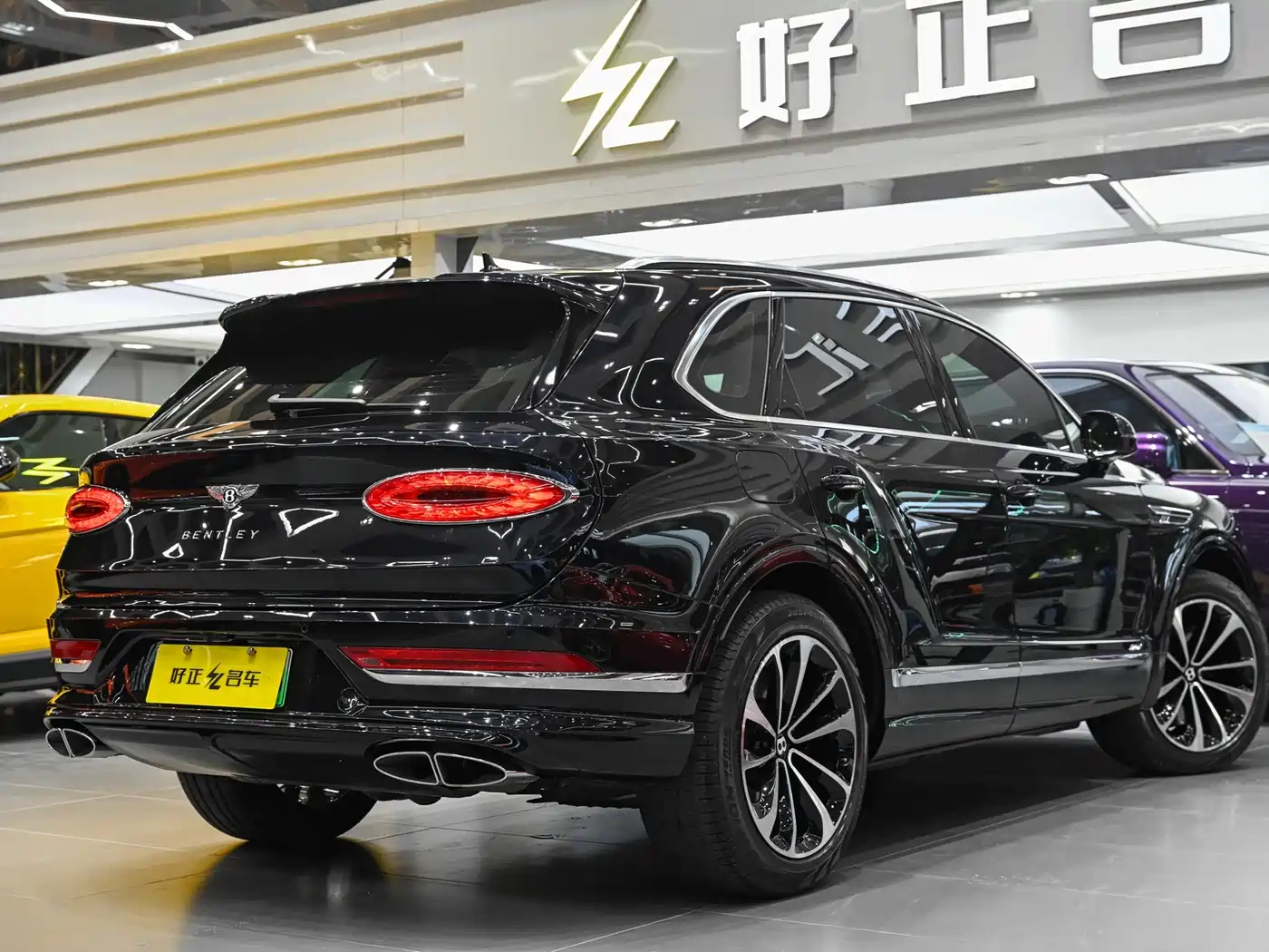 BENTLEY TIMYUE PLUG-IN HYBRID