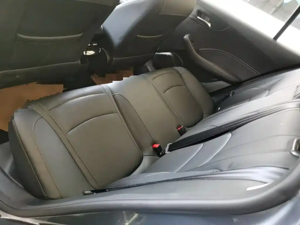 Roewe i5 2025 2023 1.5L CVT Luxury Edition