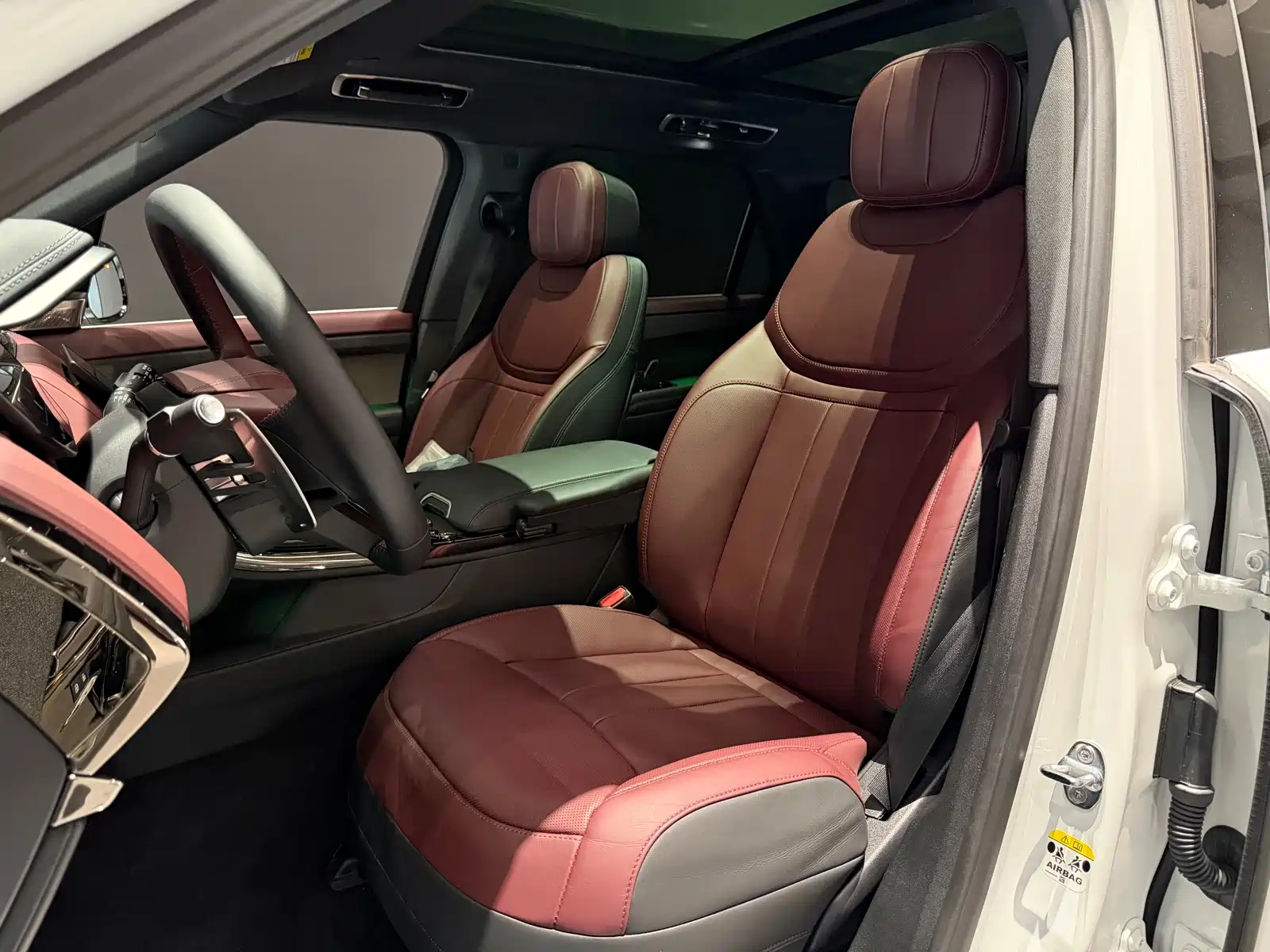 صورة 8 - Land Rover Range Rover Sport