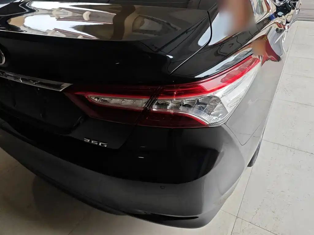 Toyota Camry 2018 2.5G Luxury Edition фото 8