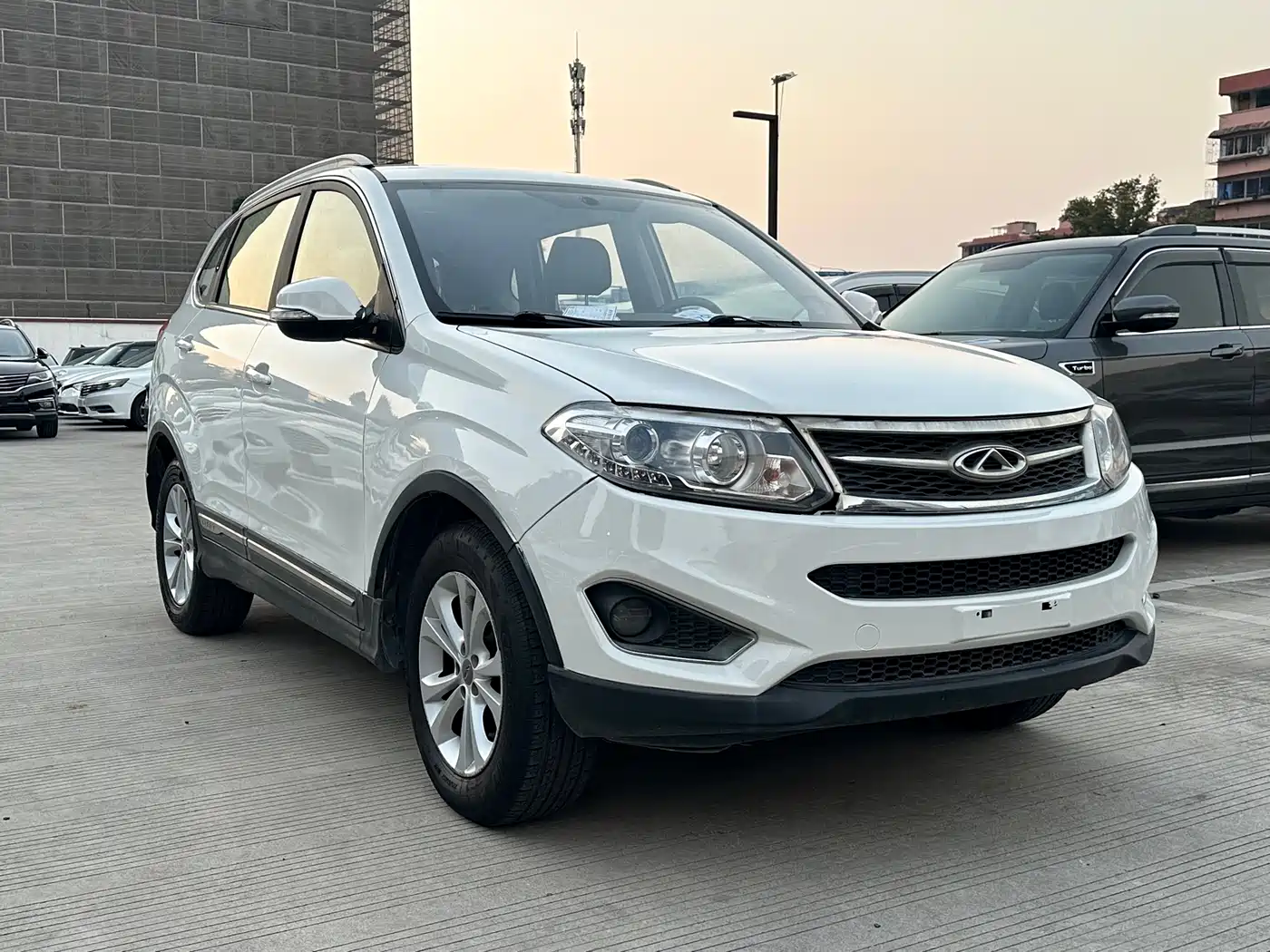 Chery Tiggo 5 2015 2014 2.0L CVT Family Comfort Edition