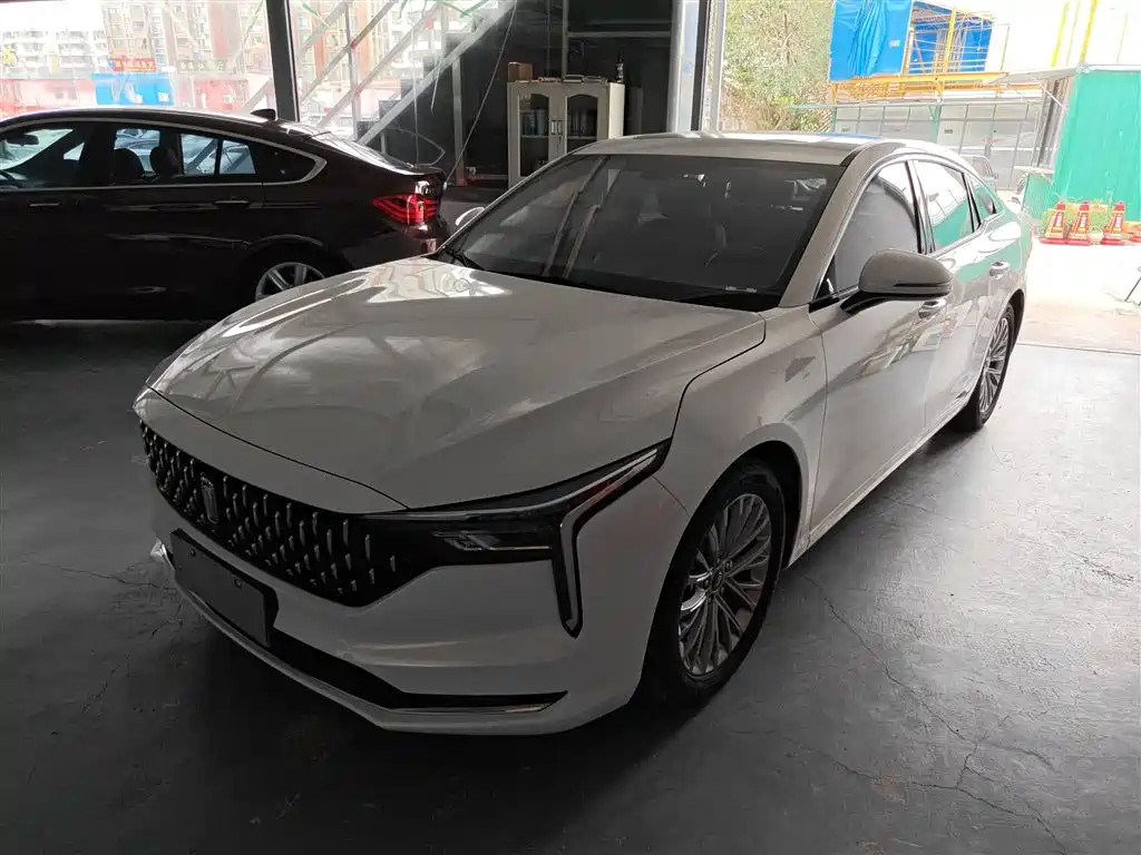 Besturn B70 2025 Dragon Glory Edition 1.5T Deluxe
