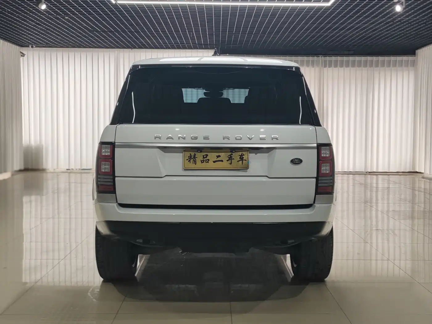 Land Rover Range Rover 2018 3.0 SC V6 Golden Age Edition фото 6