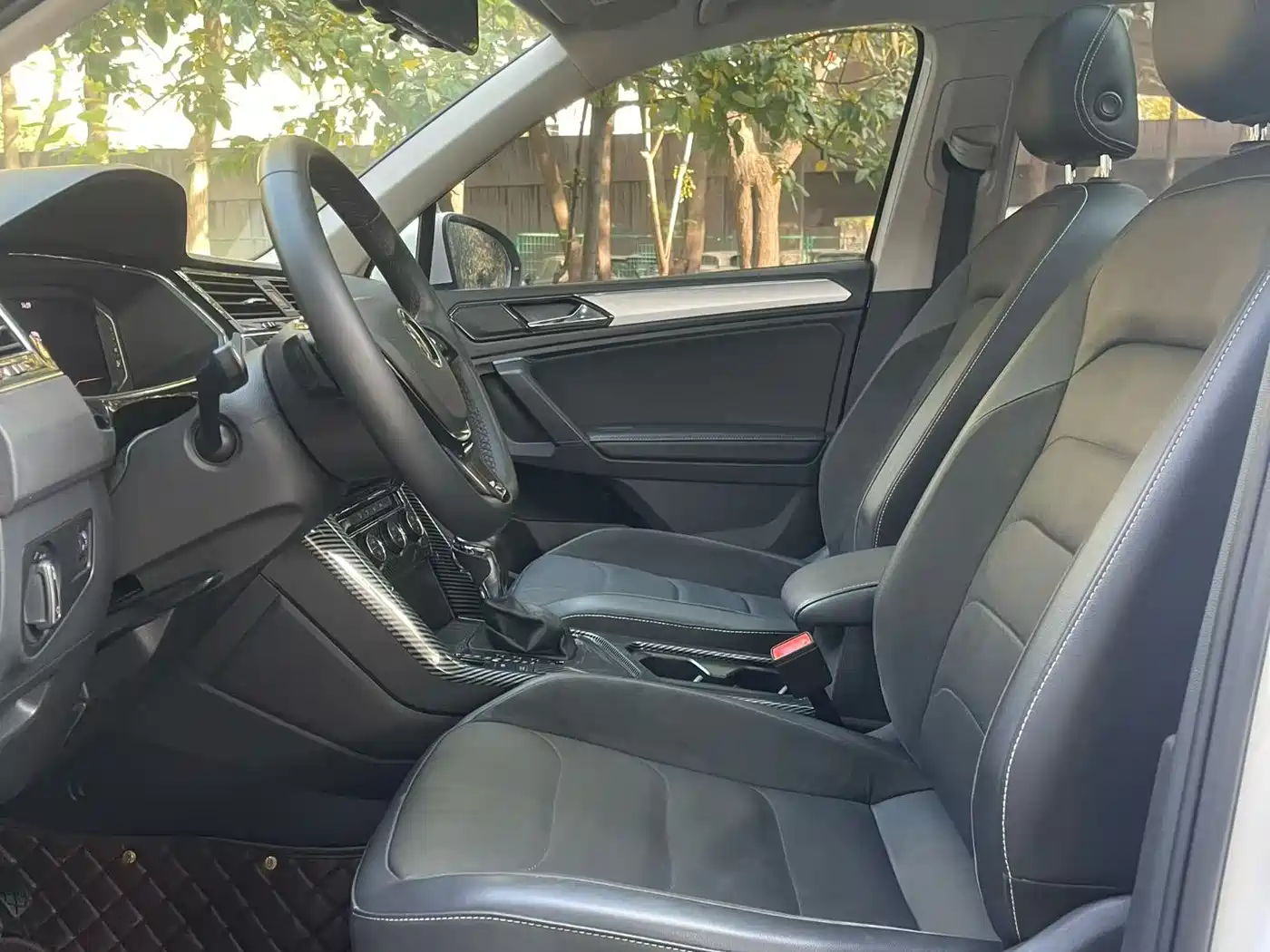 Volkswagen Tiguan L 2020 330TSI Auto 2WD Trend China VI фото 5