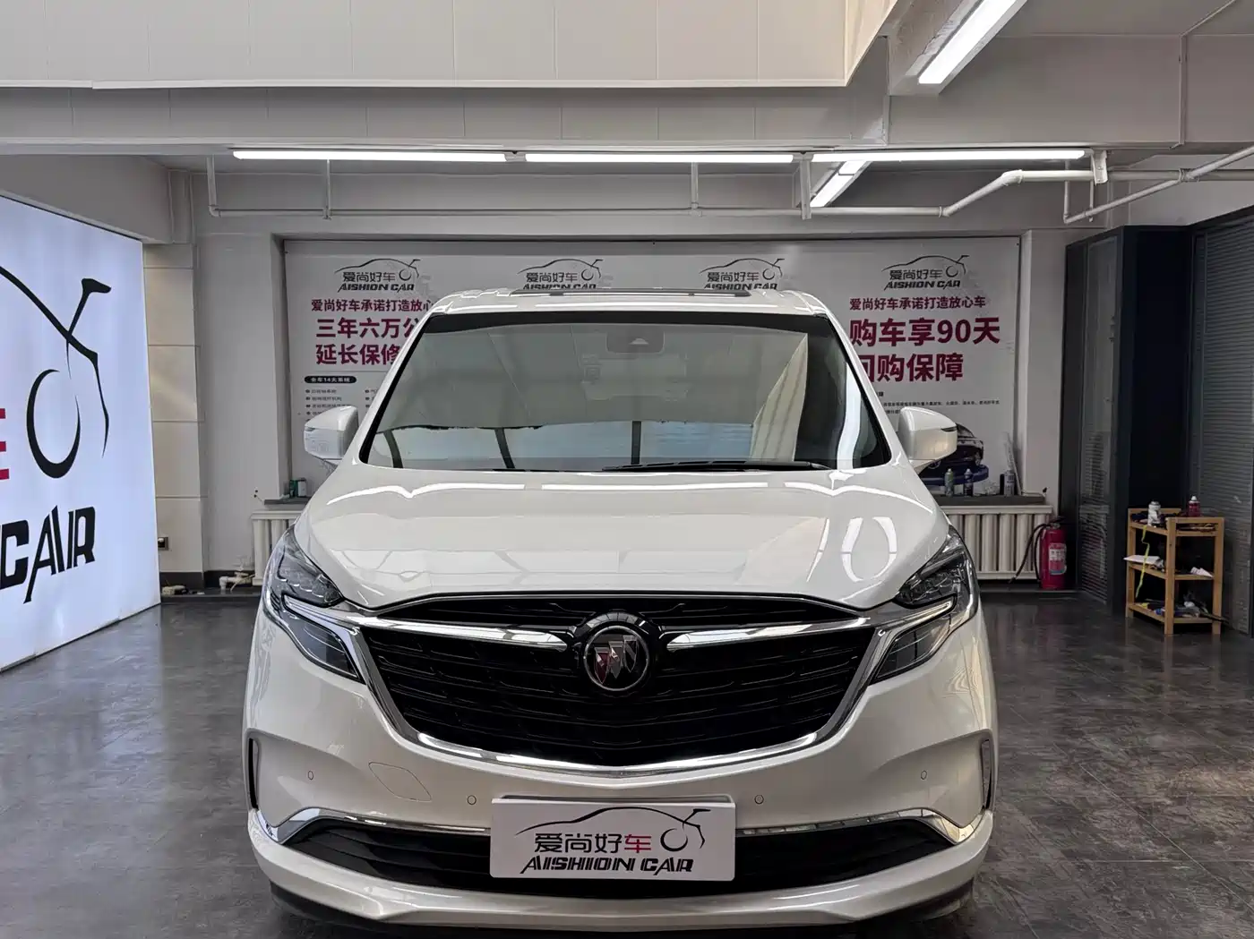 Buick GL8 2021 ES Landlord 653T Premium фото 2