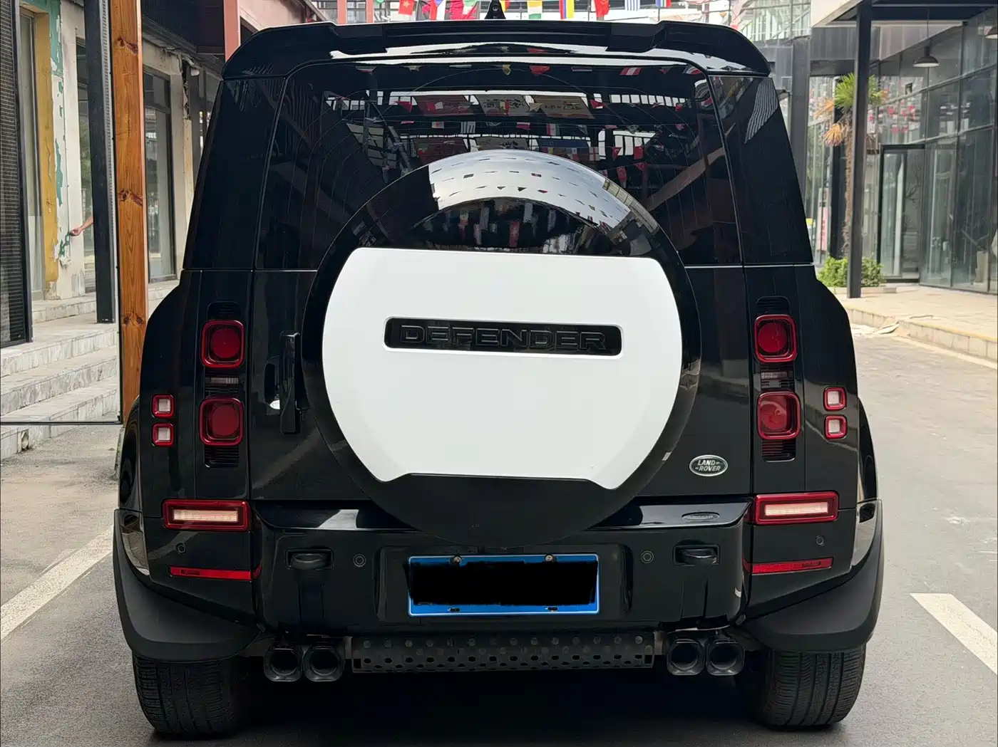 Фото 20 - Land Rover Defender