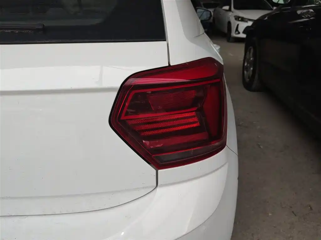 Volkswagen Polo 2023 Facelift Plus 1.5L Auto Joyful Living Edition фото 8