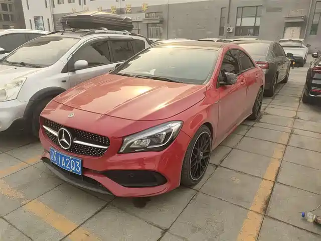 MERCEDES-BENZ CLA