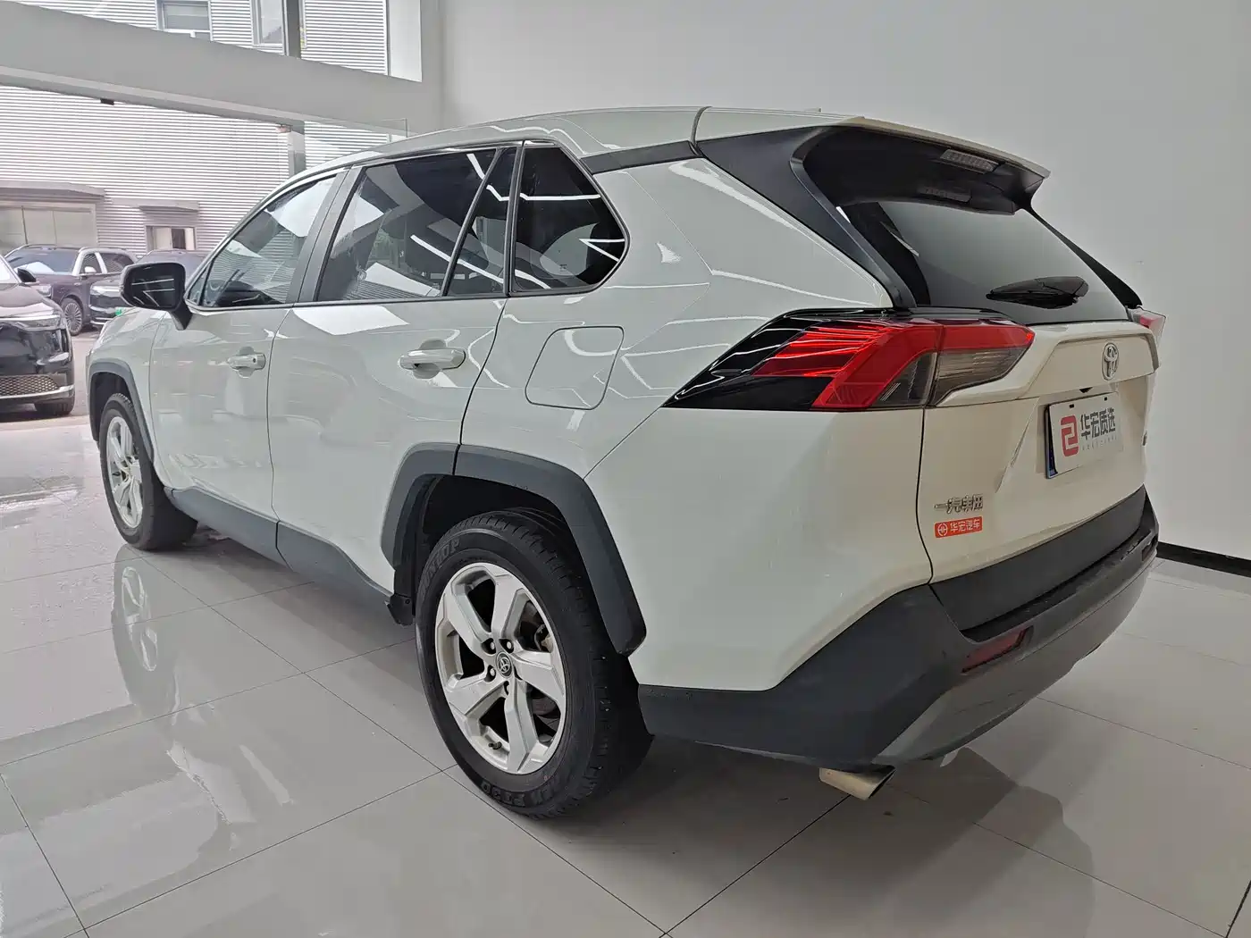 Toyota RAV4 Rongfang 2020 2.0L CVT 2WD Trend Edition фото 3