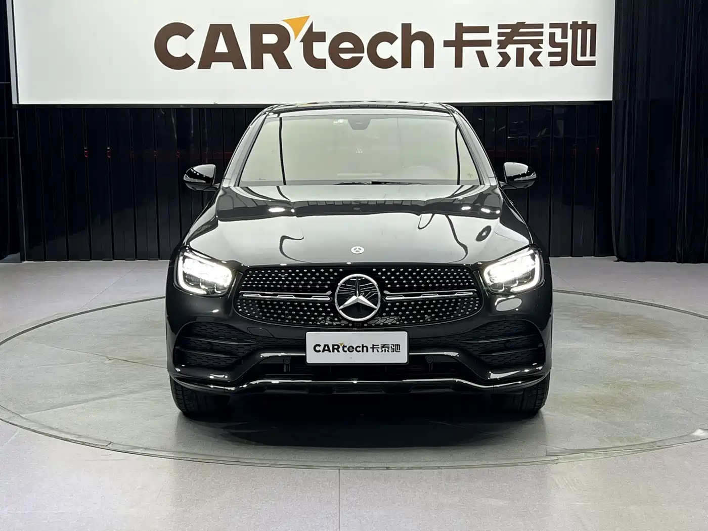 Mercedes-Benz GLC Coupe 2020 GLC 260 4MATIC Coupe SUV фото 3