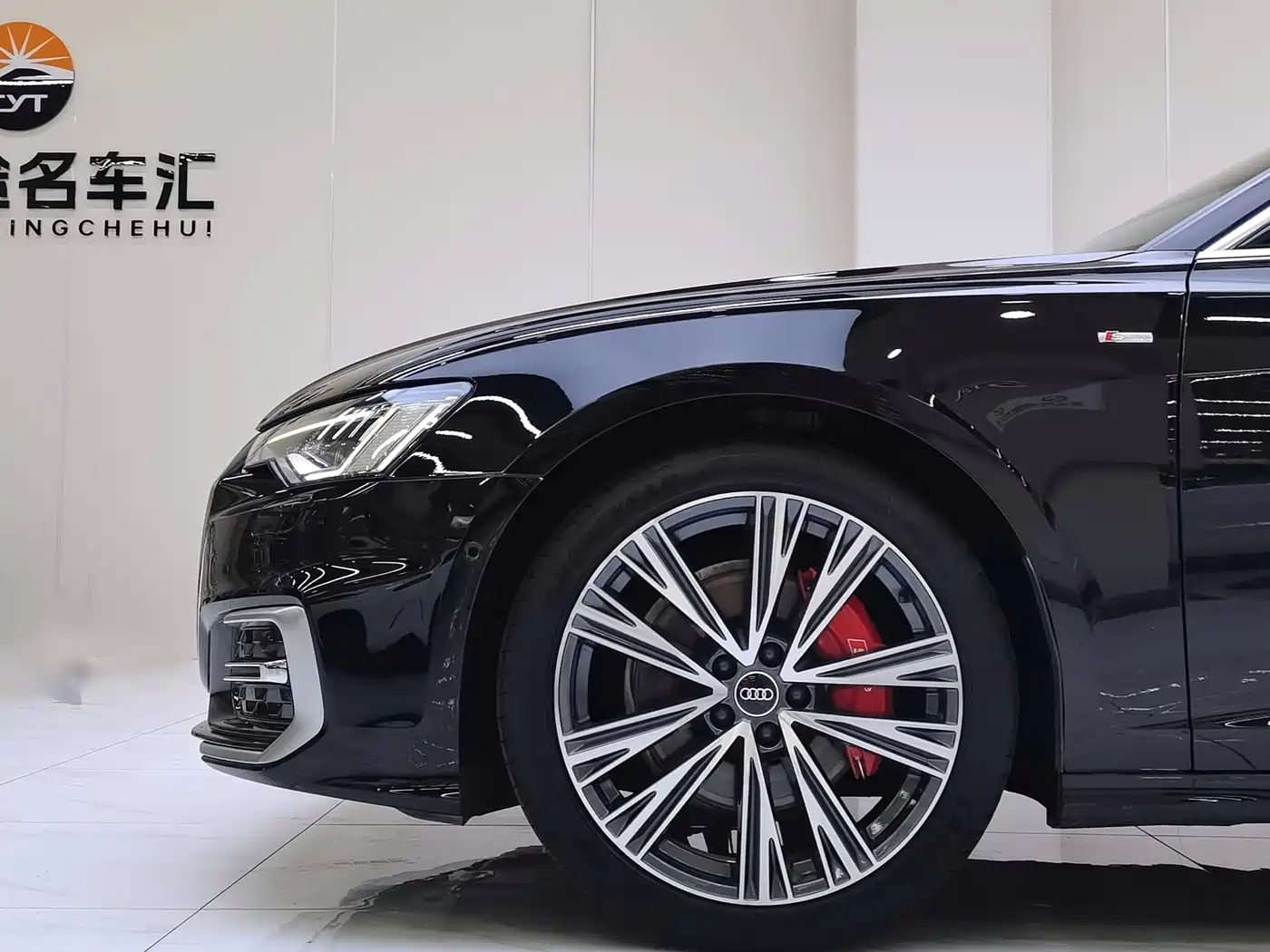Audi A6L 2023 45 TFSI Premium Selection Dynamic фото 24