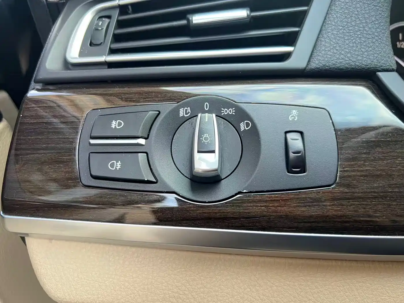 BMW 7 Series 2009 730Li Luxury фото 20