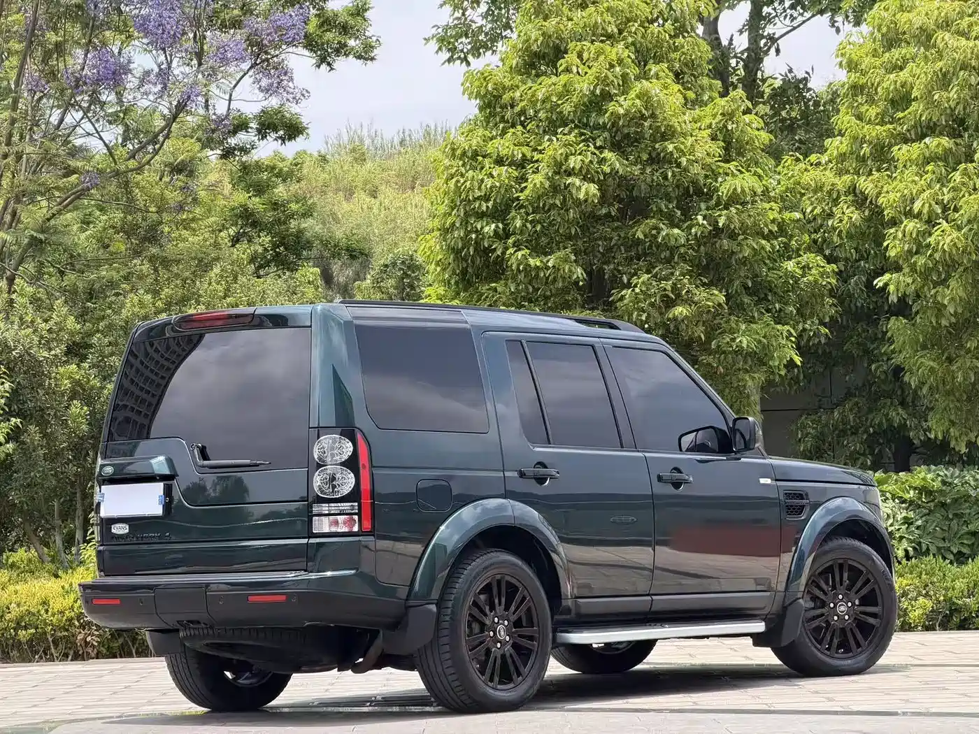 Land Rover Discovery 2013 3.0 SDV6 Black Premium Limited Edition фото 8