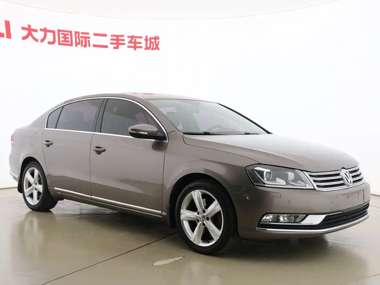Volkswagen Magotan 2015 1.8TSI Premium фото 2