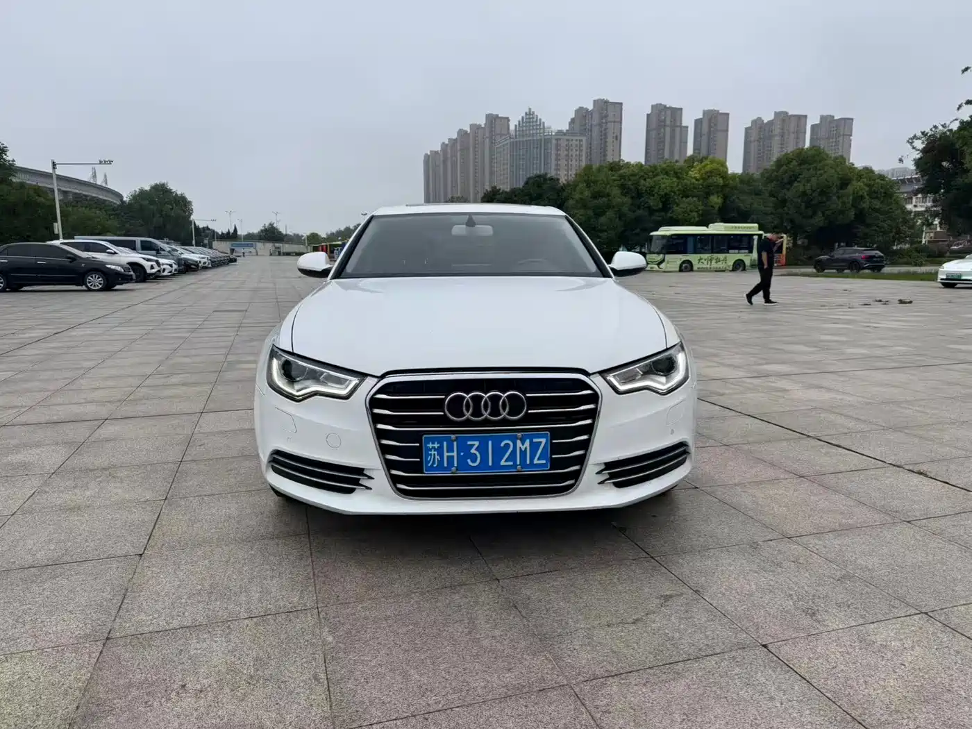 Audi A6L 2014 TFSI Standard фото 2
