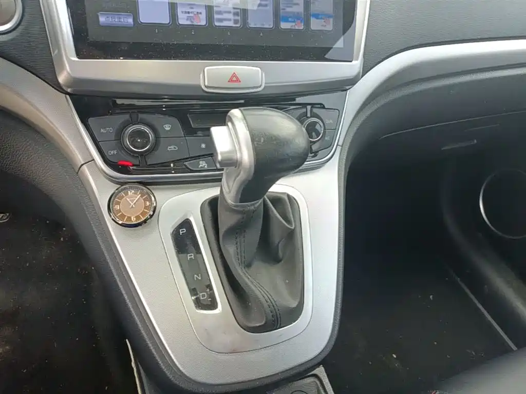 Haval M6 2018 Facelift 1.5T DCT 2WD Elite Edition фото 10