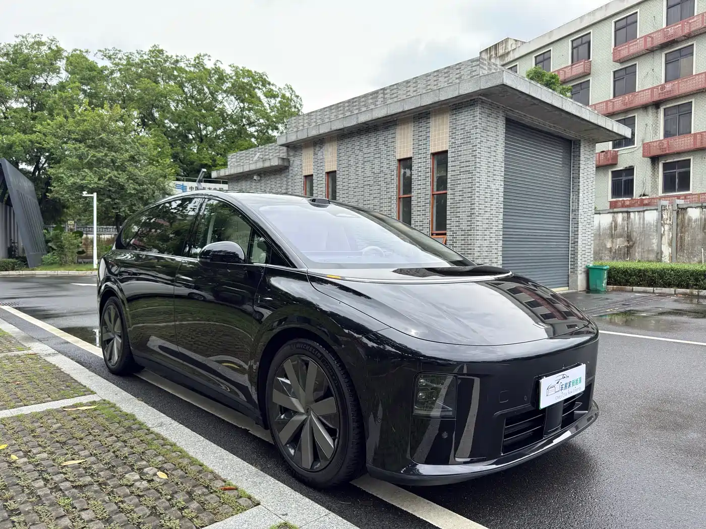 Li Auto Li i8 2025 2025 Standard Edition