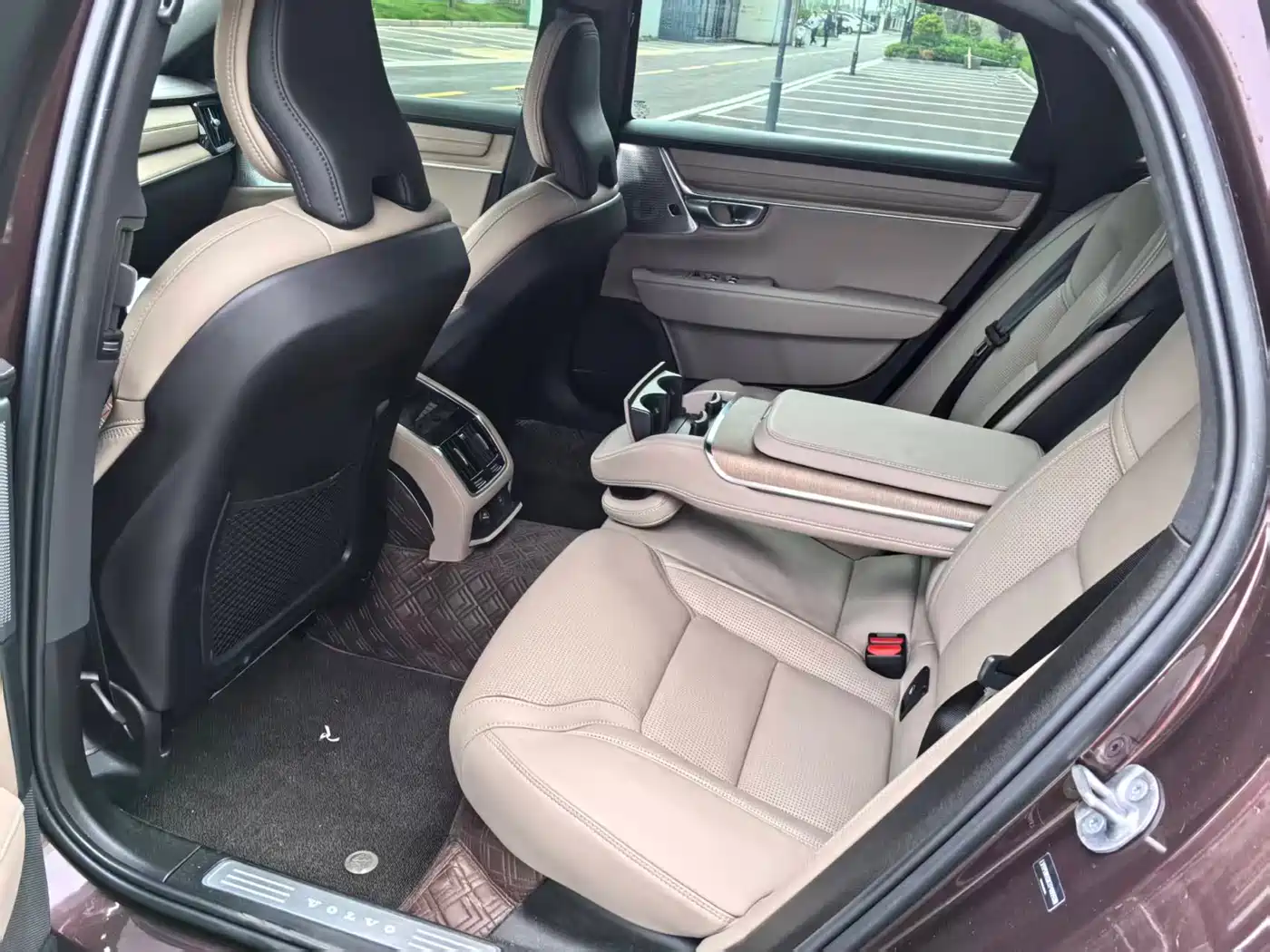 Volvo S90 2026 B5 Zhiya Luxury Edition фото 5
