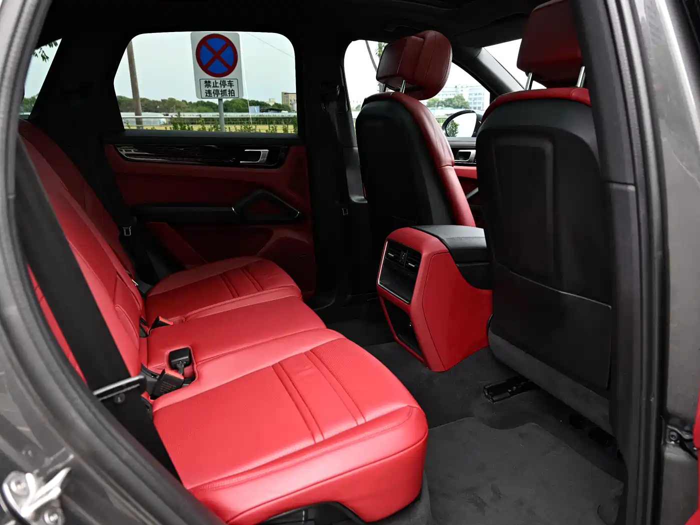 Porsche Cayenne 2022 Cayenne 3.0T Platinum Edition фото 13
