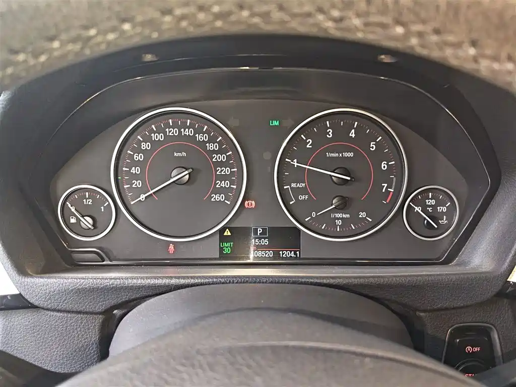 BMW 3 Series 2017 320i M Sport фото 8