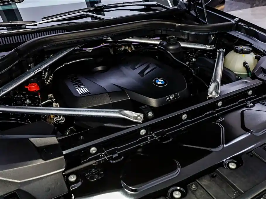 BMW X5 2023 xDrive 30Li Premium M Sport Package фото 31