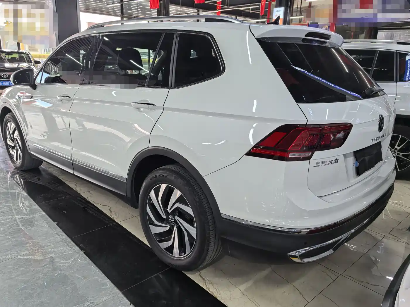 VOLKSWAGEN TIGUAN L