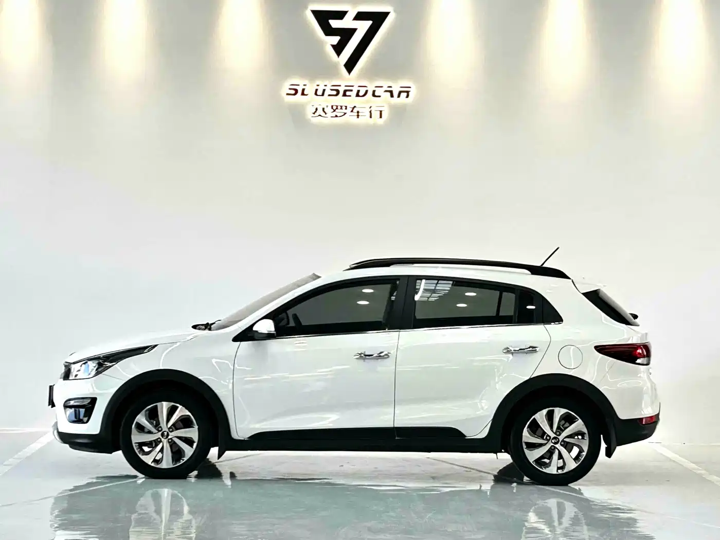 Kia KX CROSS 2018 1.6L Automatic Smart Sunroof Edition фото 6