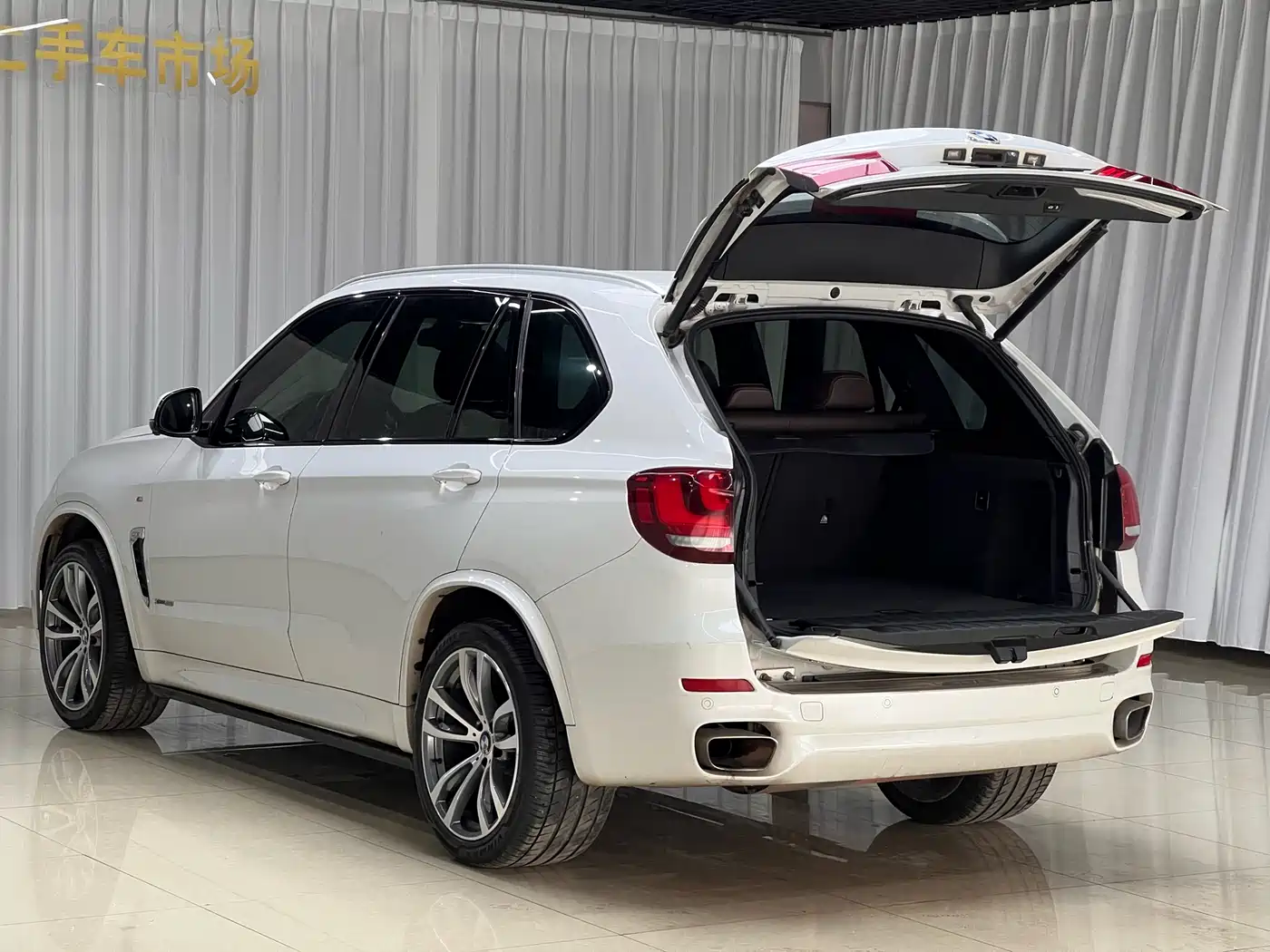 BMW X5 (Import) 2018 xDrive35i M Sport Model фото 8