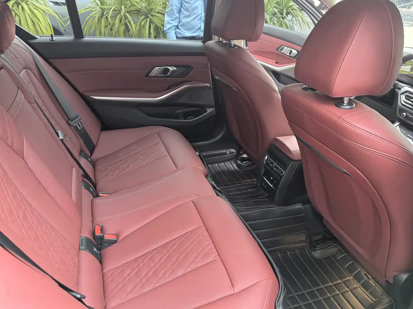 BMW 3 Series 2023 325Li M Sport Package фото 5