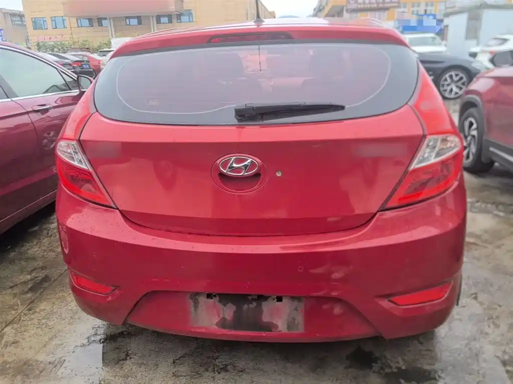 Hyundai Reina 2014 1.4L Manual GLX фото 6