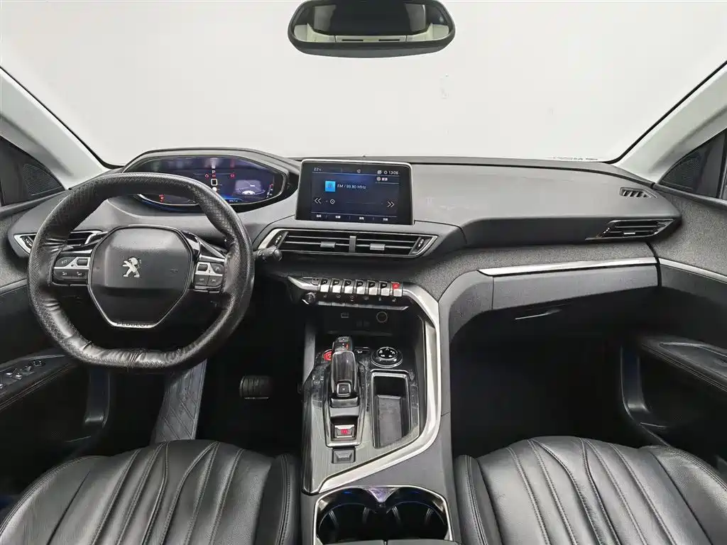 Peugeot 5008 2017 380THP 7-seat Luxury Edition фото 5