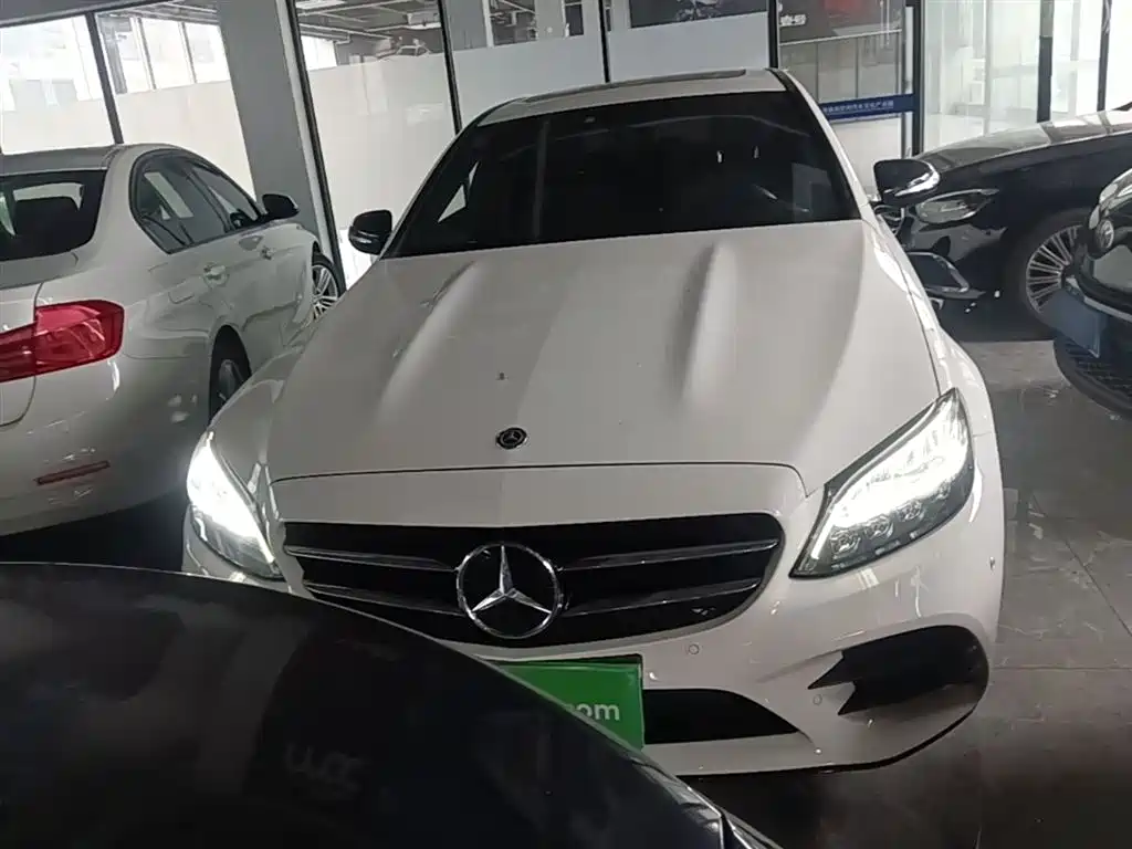Mercedes-Benz C-Class 2020 Facelift C 260 Sport Version фото 3