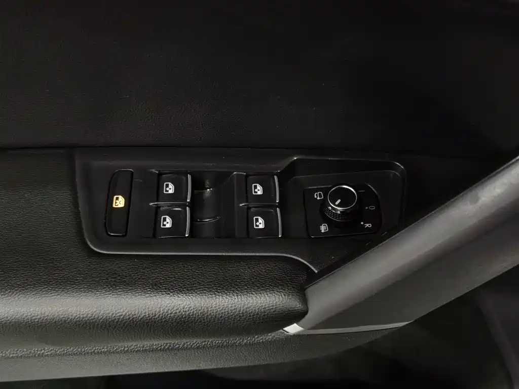 Volkswagen Tayron 2019 Expedition 280TSI 2WD Luxury (China VI) фото 9